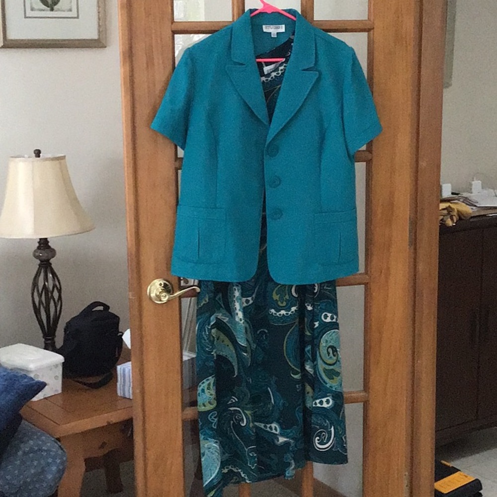 Dress with matching jacket. Size 16. Studio1.